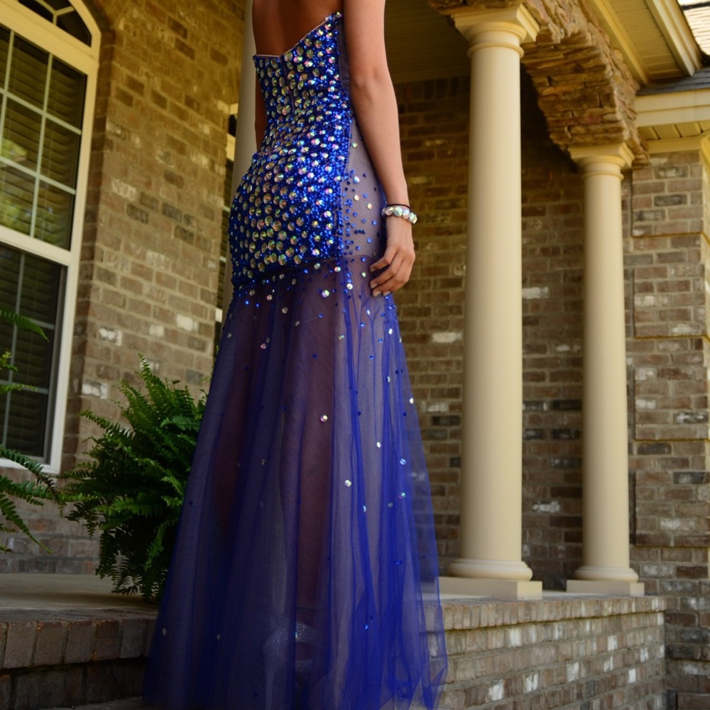 ⚠️Customized Prom Dress ⚠️ - Picture 2 of 4